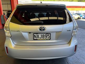 2012 Toyota Prius - Thumbnail