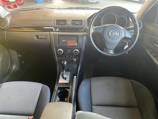 2004 Mazda Axela - Thumbnail