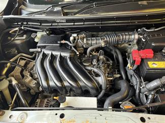 2010 Nissan JUKE - Thumbnail