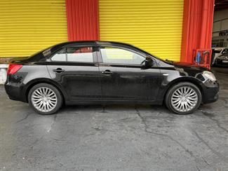 2010 Suzuki Kizashi - Thumbnail