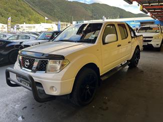 2012 Nissan Navara - Thumbnail