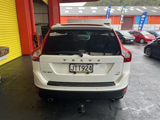 2009 Volvo Xc60 - Thumbnail