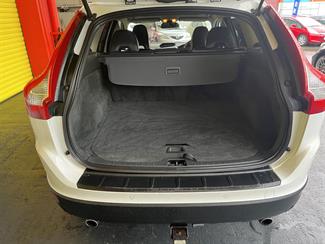 2009 Volvo Xc60 - Thumbnail