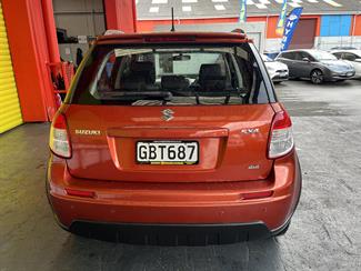 2011 Suzuki SX4 - Thumbnail