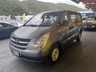 2010 Hyundai H1 - Thumbnail