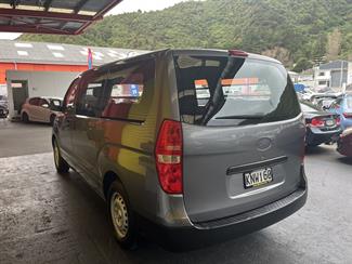 2010 Hyundai H1 - Thumbnail