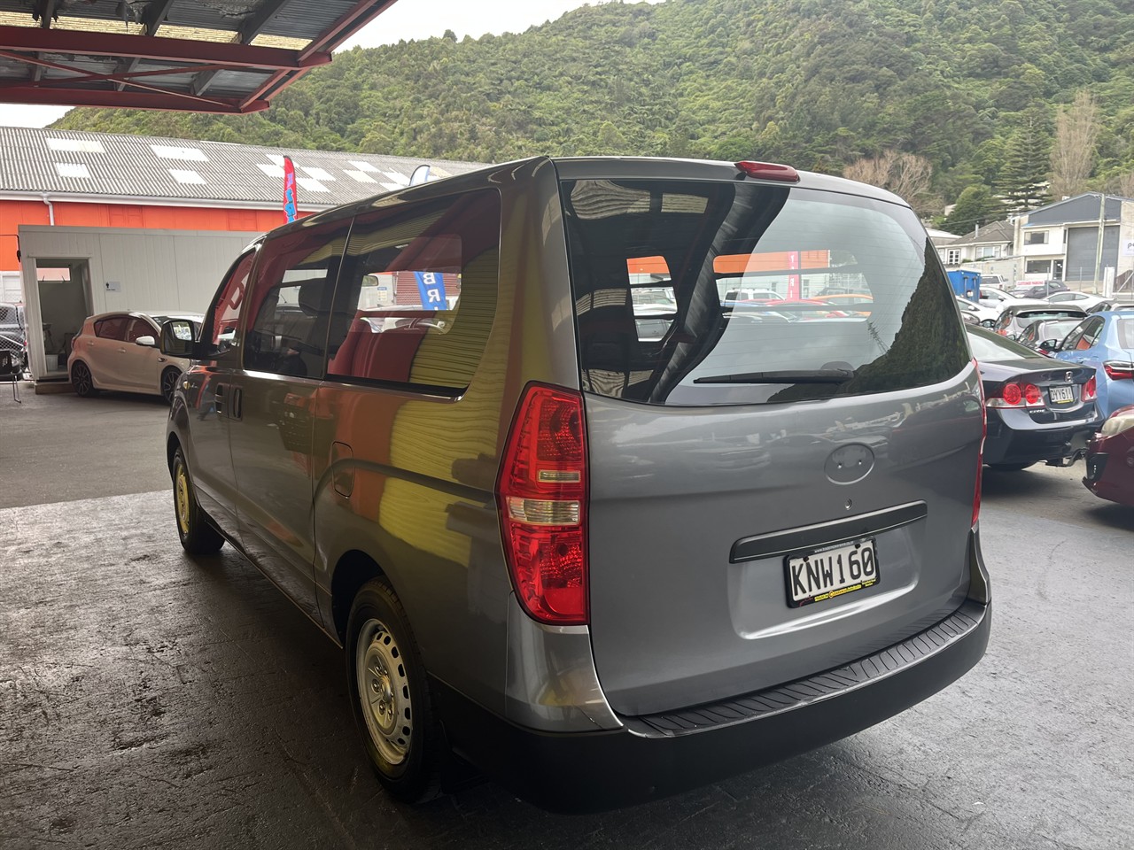 2010 Hyundai H1
