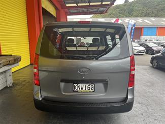 2010 Hyundai H1 - Thumbnail