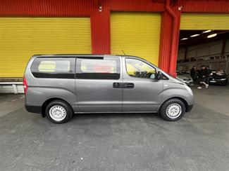 2010 Hyundai H1 - Thumbnail