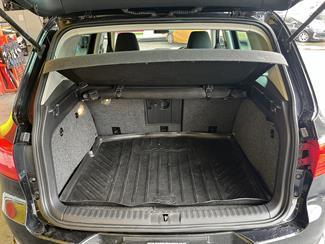 2011 Volkswagen Tiguan - Thumbnail
