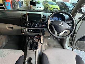 2008 Mitsubishi Triton - Thumbnail