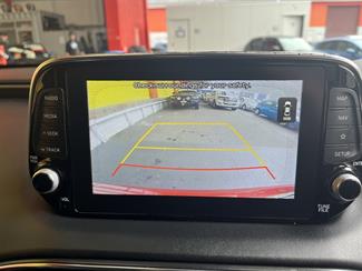 2018 Hyundai Santa Fe - Thumbnail