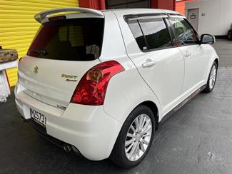 2008 Suzuki Swift - Thumbnail