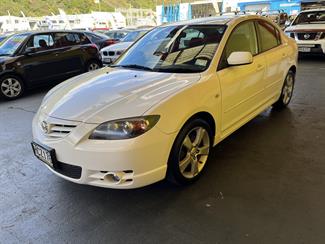 2005 Mazda Axela - Thumbnail
