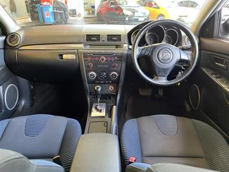 2005 Mazda Axela - Thumbnail