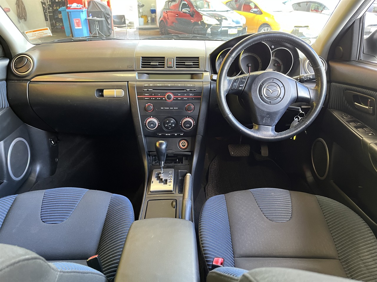 2005 Mazda Axela