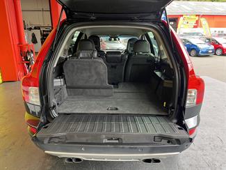 2011 Volvo XC90 - Thumbnail
