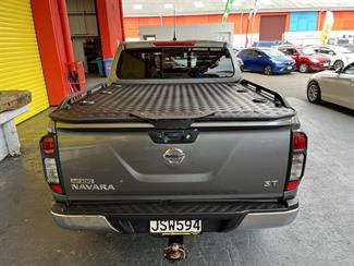 2016 Nissan Navara - Thumbnail