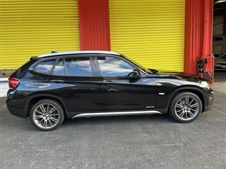 2010 BMW X1 - Thumbnail