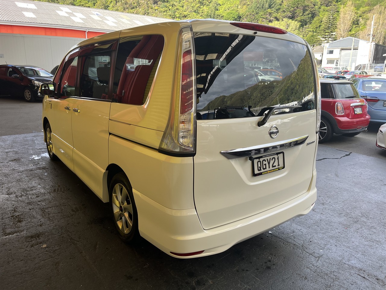2012 Nissan Serena