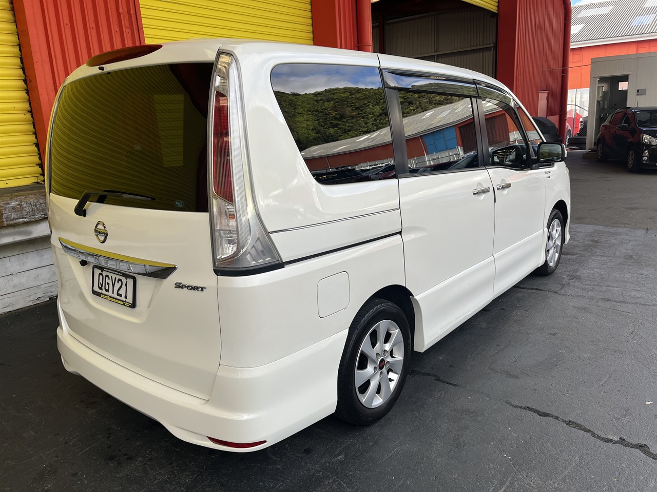 2012 Nissan Serena