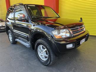 1999 Mitsubishi Pajero - Thumbnail