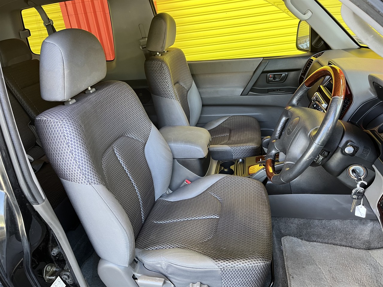 1999 Mitsubishi Pajero