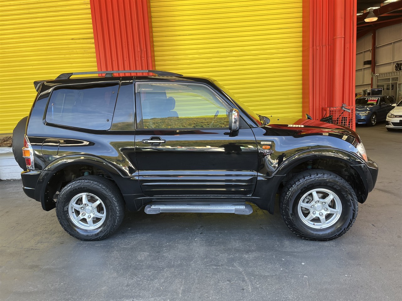 1999 Mitsubishi Pajero