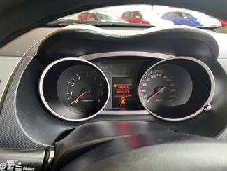 2011 Mitsubishi Outlander - Thumbnail