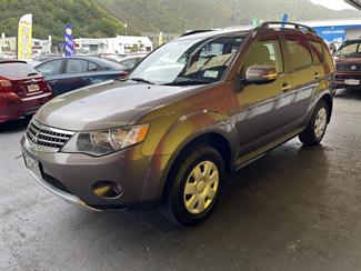 2011 Mitsubishi Outlander - Thumbnail