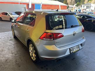 2015 Volkswagen Golf - Thumbnail