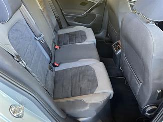 2015 Volkswagen Golf - Thumbnail