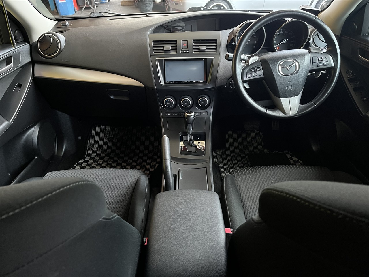 2012 Mazda Axela