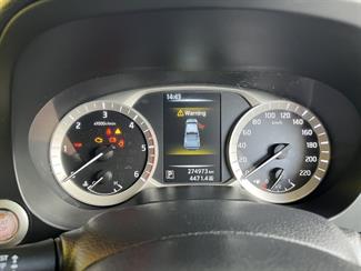 2015 Nissan Navara - Thumbnail