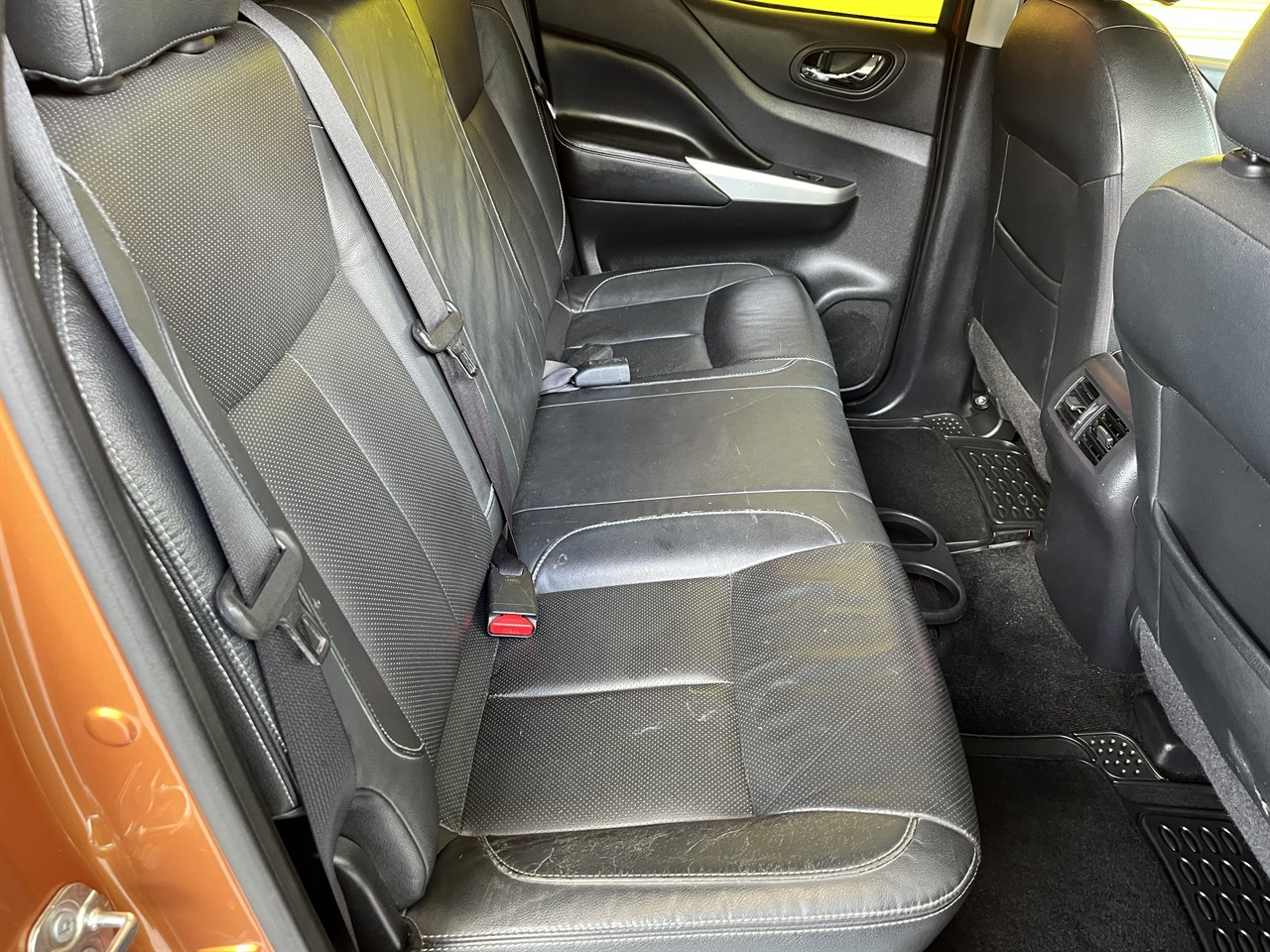 2015 Nissan Navara