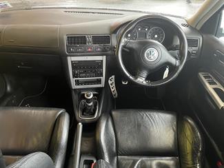 2003 Volkswagen Golf - Thumbnail