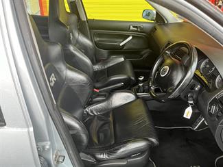 2003 Volkswagen Golf - Thumbnail