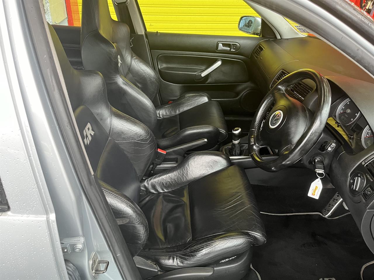 2003 Volkswagen Golf