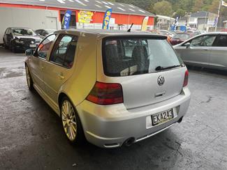 2003 Volkswagen Golf - Thumbnail