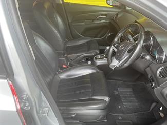 2011 Holden Cruze - Thumbnail