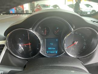 2011 Holden Cruze - Thumbnail