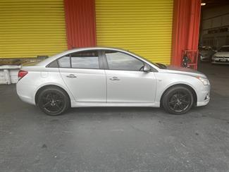 2011 Holden Cruze - Thumbnail