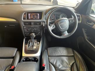 2011 Audi Q5 - Thumbnail