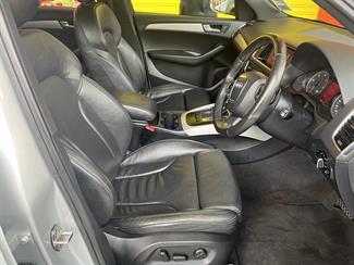2011 Audi Q5 - Thumbnail