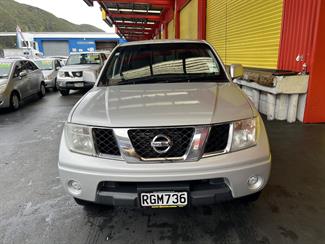 2011 Nissan Navara - Thumbnail