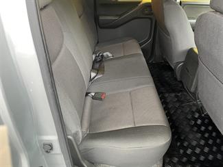 2011 Nissan Navara - Thumbnail