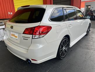 2014 Subaru Legacy - Thumbnail