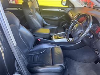 2010 Audi Q5 - Thumbnail