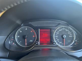 2010 Audi Q5 - Thumbnail