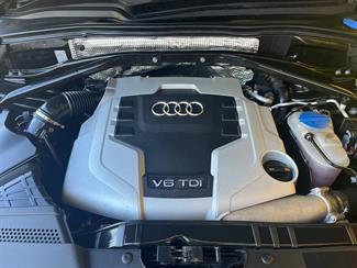 2010 Audi Q5 - Thumbnail